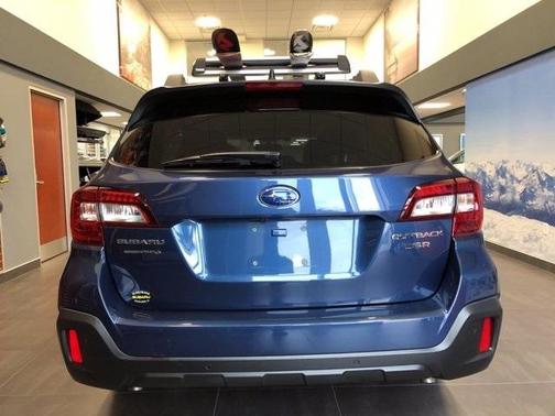 Photo 3 of 32 of 2019 Subaru Outback 3.6R Limited
