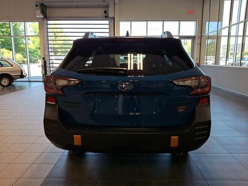 Geyser Blue 2024 Subaru Outback Wilderness