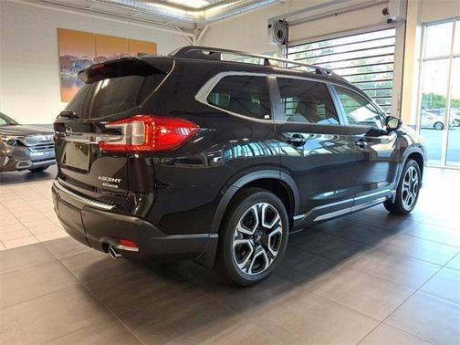 2025 Subaru Ascent Limited 8-Passenger