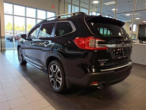 2025 Subaru Ascent Limited 8-Passenger