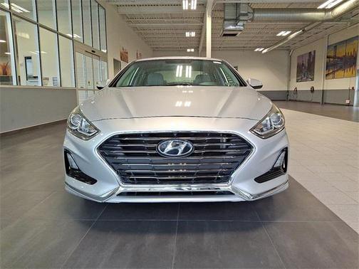 2018 Hyundai SONATA SE