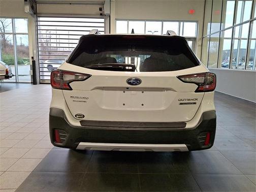 2020 Subaru Outback Touring XT