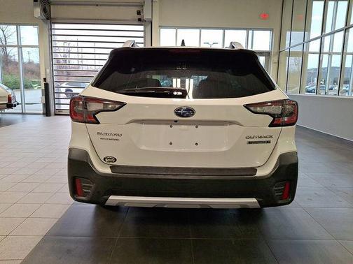 2020 Subaru Outback Touring XT