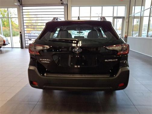 2023 Subaru Outback Base