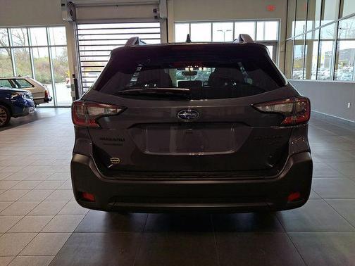 Magnetite Gray Metallic 2025 Subaru Outback Onyx Edition XT