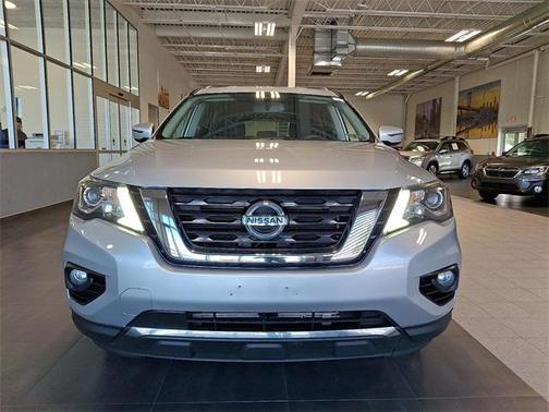 2018 Nissan Pathfinder SV