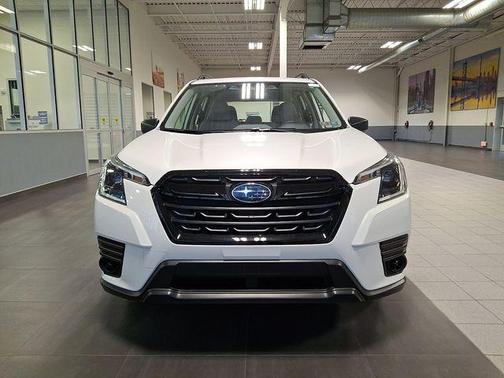 Crystal White Pearl 2024 Subaru Forester Base
