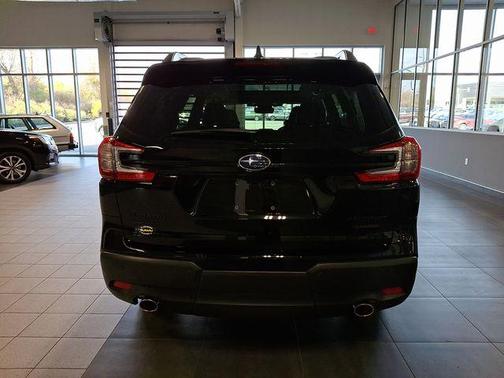 Crystal Black Silica 2025 Subaru Ascent Bronze Edition 7-Passenger