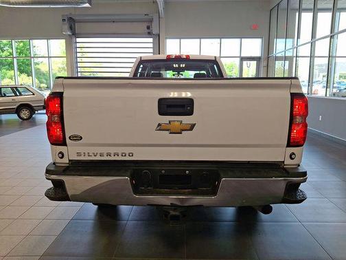 Summit White 2018 Chevrolet Silverado 2500 WT