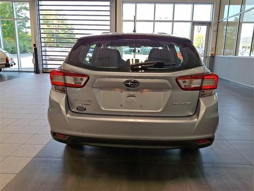 2018 Subaru Impreza 2.0i