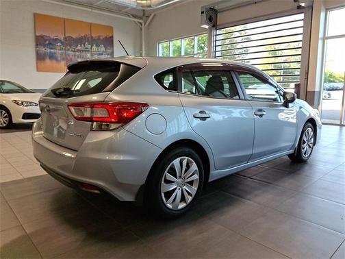 2018 Subaru Impreza 2.0i