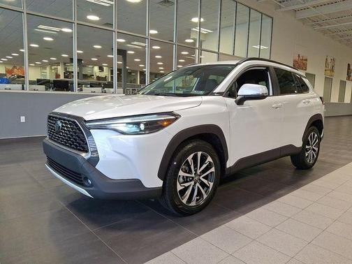 2023 Toyota Corolla Cross XLE