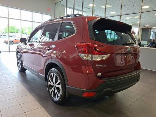 Crimson Red Pearl 2023 Subaru Forester Limited