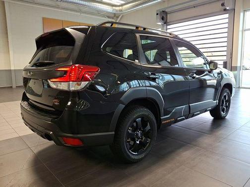 Crystal Black Silica 2025 Subaru Forester Wilderness