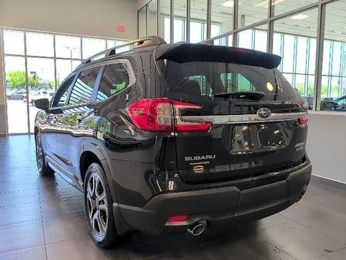 Crystal Black Silica 2026 Subaru Ascent Touring 7-Passenger