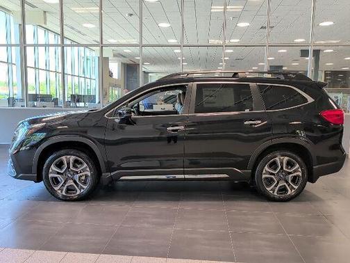 Crystal Black Silica 2026 Subaru Ascent Touring 7-Passenger