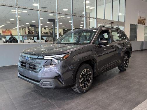 Magnetite Gray Metallic 2026 Subaru Forester Base