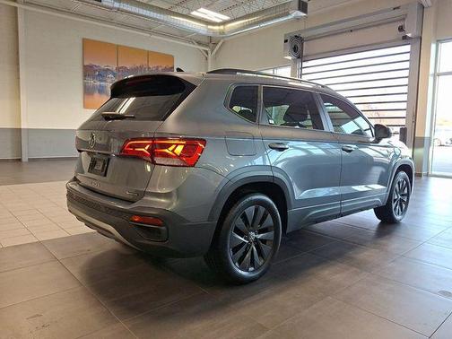 2022 Volkswagen Taos 1.5T S