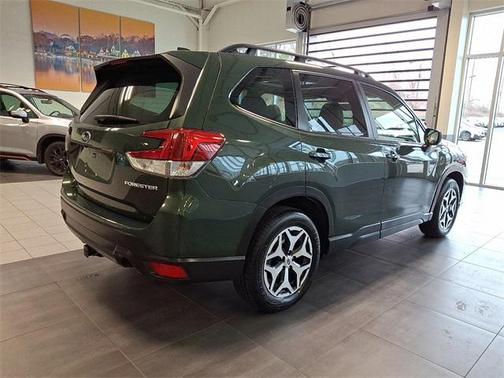 2022 Subaru Forester Premium