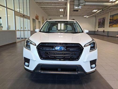 Crystal White Pearl 2023 Subaru Forester Premium