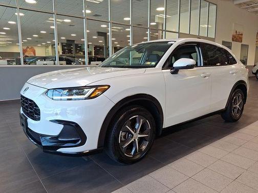 Platinum White Pearl 2024 Honda HR-V EX-L