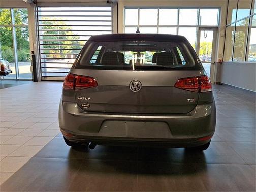 2017 Volkswagen Golf TSI Wolfsburg Edition 4-Door