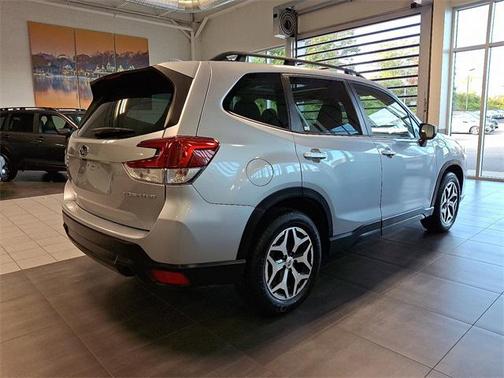 2022 Subaru Forester Premium