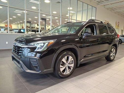 Crystal Black Silica 2023 Subaru Ascent Premium 7-Passenger