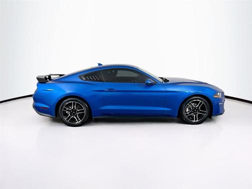 2021 Ford Mustang EcoBoost
