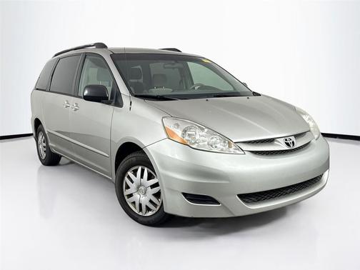 2008 Toyota Sienna LE
