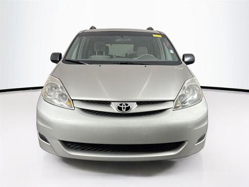 2008 Toyota Sienna LE