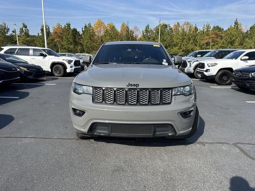 2021 Jeep Grand Cherokee Laredo