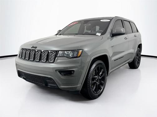 2021 Jeep Grand Cherokee Laredo