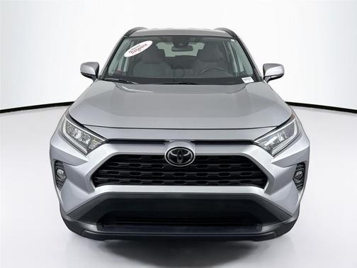 Silver Sky Metallic 2021 Toyota RAV4 XLE