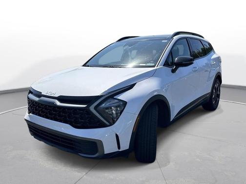 Glacial White Pearl 2023 Kia Sportage X-Line