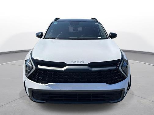 Glacial White Pearl 2023 Kia Sportage X-Line