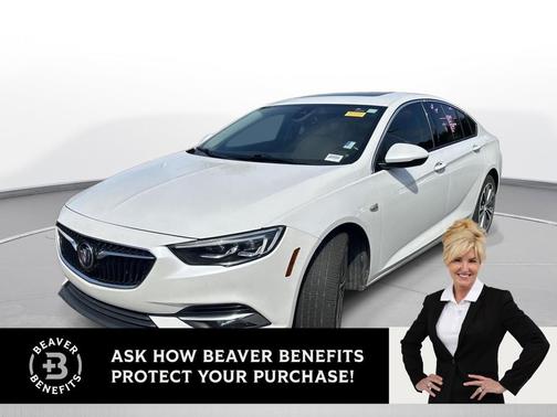White Frost Tricoat 2018 Buick Regal Sportback Essence