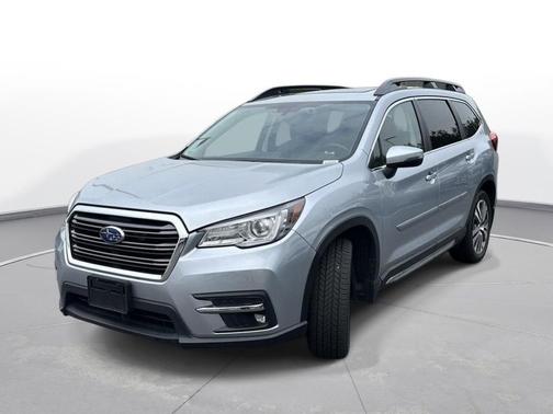 Ice Silver Metallic 2022 Subaru Ascent Limited 7-Passenger