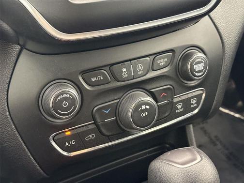 2020 Jeep Cherokee Latitude