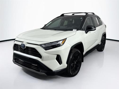 2022 Toyota RAV4 Hybrid SE