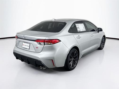 Classic Silver Metallic 2026 Toyota Corolla SE