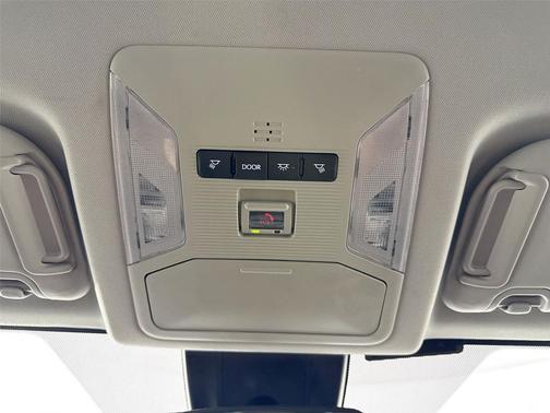 Ice Cap 2025 Toyota RAV4 XLE