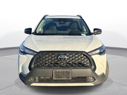 Wind Chill Pearl 2025 Toyota Corolla Cross LE