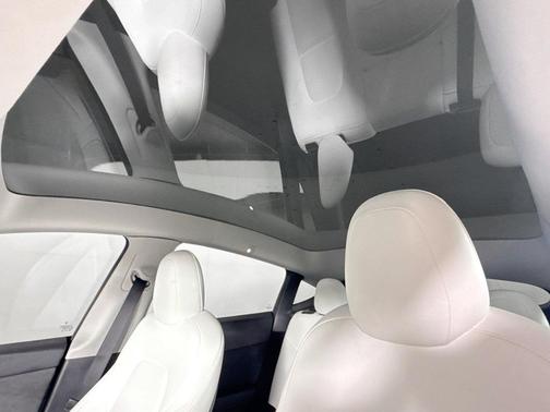 Pearl White Multi-Coat 2023 Tesla Model Y Long Range Dual Motor All-Wheel Drive
