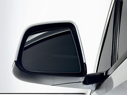 Pearl White Multi-Coat 2023 Tesla Model Y Long Range Dual Motor All-Wheel Drive