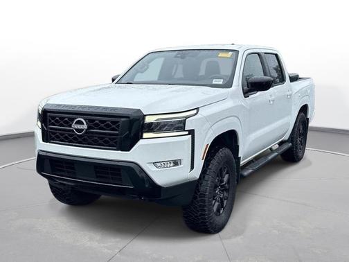 Glacier White 2023 Nissan Frontier SV