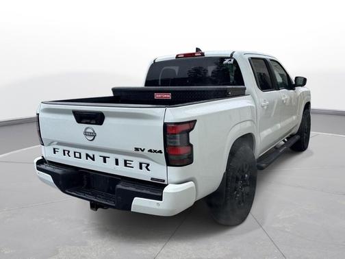 Glacier White 2023 Nissan Frontier SV