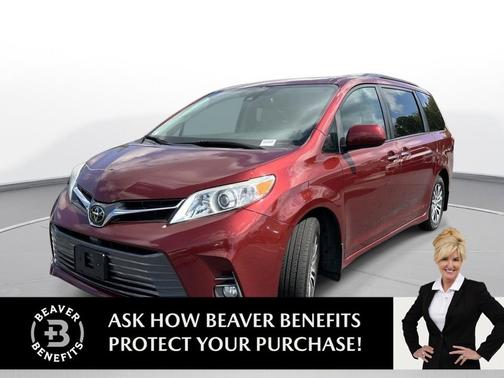 Salsa Red Pearl 2020 Toyota Sienna XLE