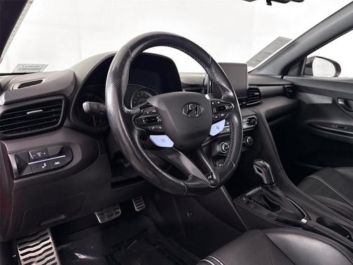 2021 Hyundai Veloster Base