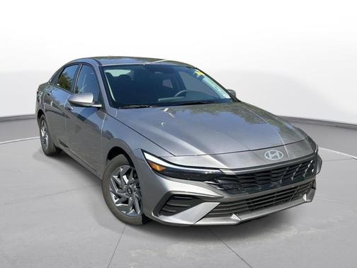Fluid Metal 2025 Hyundai ELANTRA HEV Blue